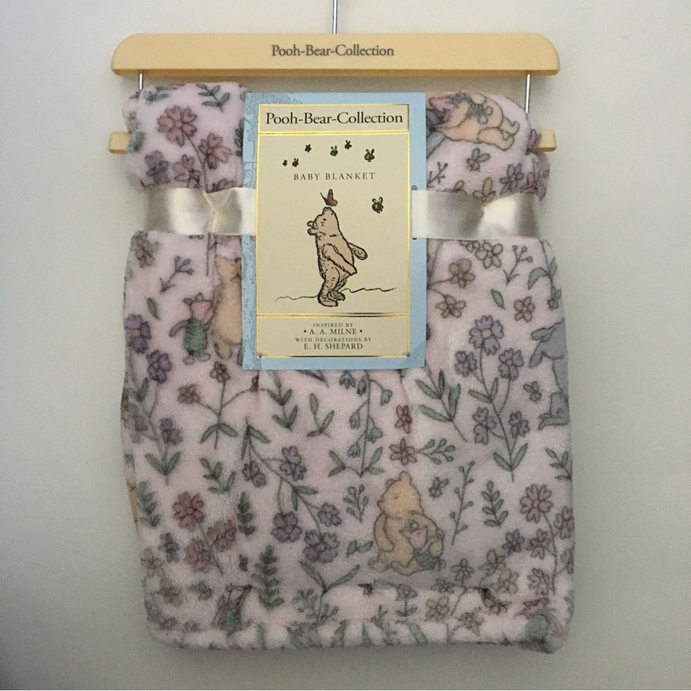 NEW Baby Blanket Lightweight Winnie the Pooh & Piglet | Pooh Bear Collection